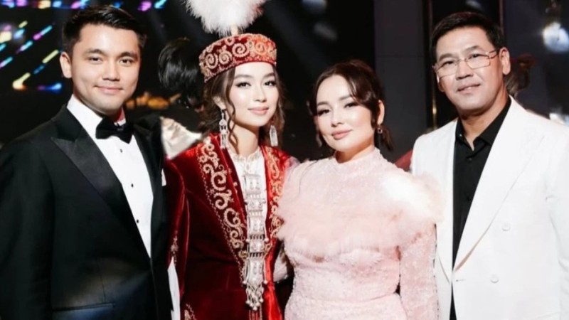 Жанболат пен Жазира келініне ерекше сый жасады