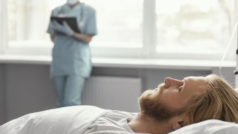 18 күн комада болған ер адам оянғаннан кейін ел күтпеген шындықты айтты