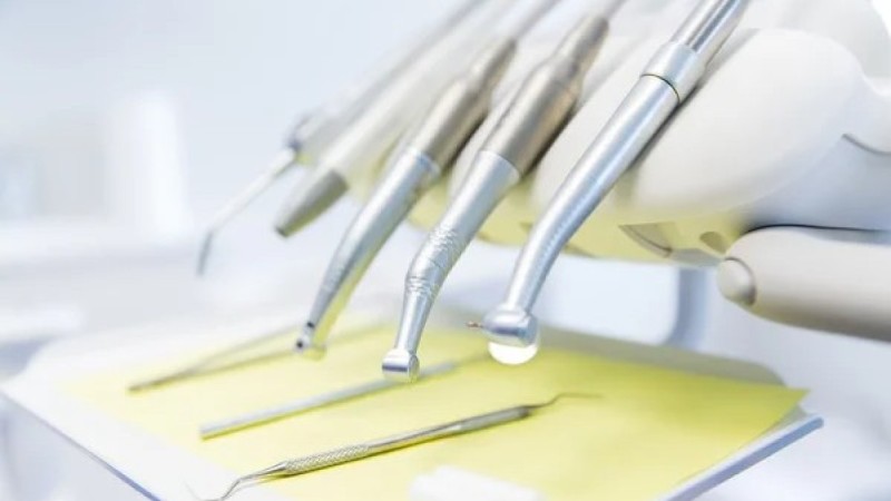 9 жасар қыз тіс емі кезінде ине жұтып қойған