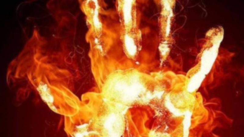 Ыстықкөлде қайғылы оқиға: әйел өзін-өзі өртеп жіберді