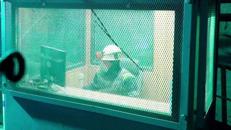 «Қазақмыс» жұмысшыларын шаң мен шудан қорғайтын арнайы кабиналар орнатты