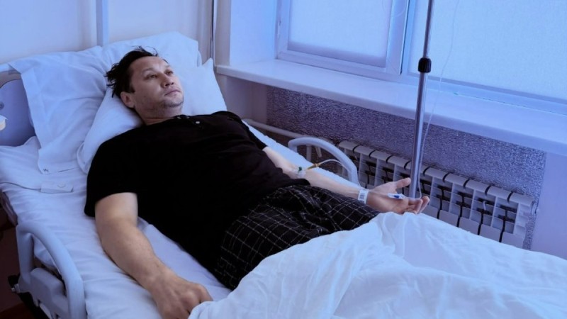 Тез арада ота жасау керек: Азамат Сатыбалды ауруханаға түсіп қалды