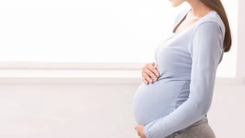 Суррогат анадан туған әлемдегі алғашқы бала биыл 40 жасқа толды