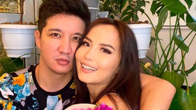 Баян Алагөзова Жұлдыз Өмірғалидің топтан кетуіне Айқын себеп болғанын айтты