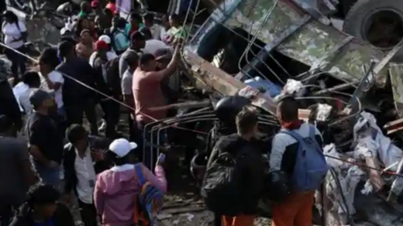 Автобус жарылысынан 14 адам қаза тауып, 38 адам зардап шекті