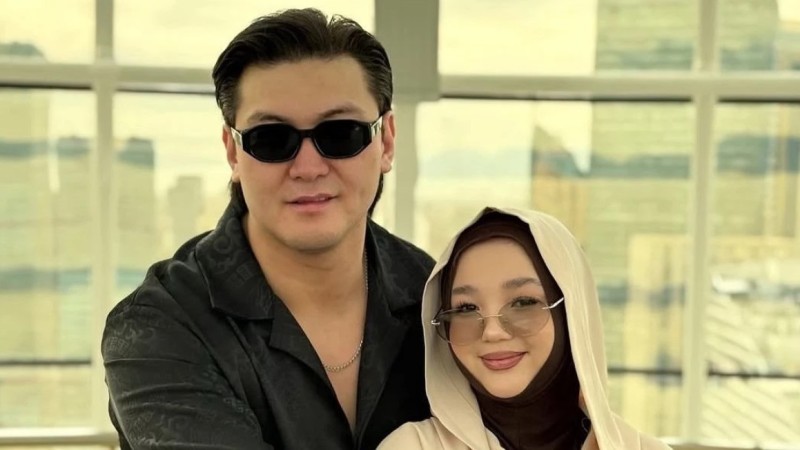 Әнші Жігер Ауыпбаев өзінен 15 жас кіші сүйіктісі жайлы айтты