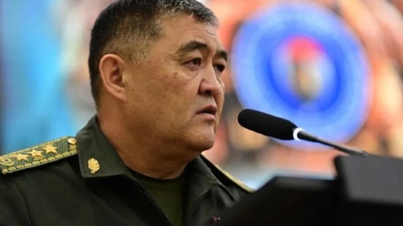 Билікті күшпен басып алу: Қырғызстан МҰҚК-нің экс-басшысы Ташиевке екі бап бойынша айып тағылды