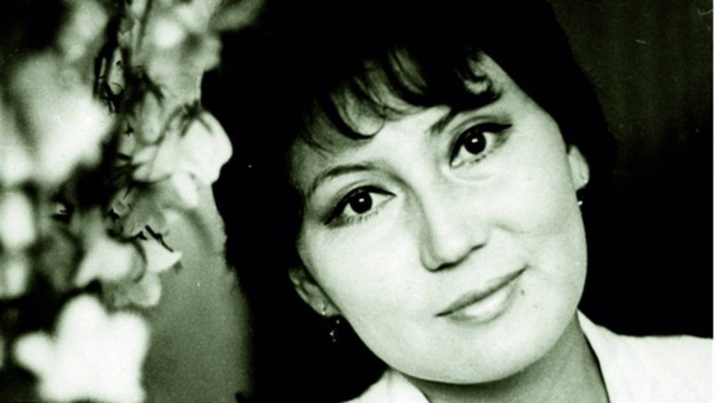 Мәдина Ералиеваның күнделігі: ұлы, тағдыры және жан сырын ашқан жазба
