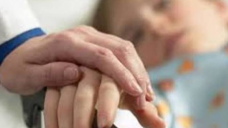 Әйел ұлын қатерлі ісікке шалдықты деп өтірік айтып, жұрттан ақша жинаған