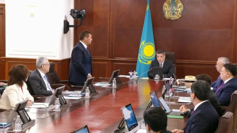 Нұрлыбек Нәлібаев Үкіметке таныстырылды