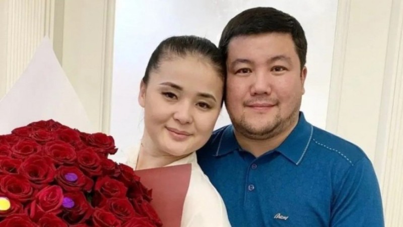 Тұрсынбек Қабатовтың парақшасындағы суреттер желіде әңгіме болды