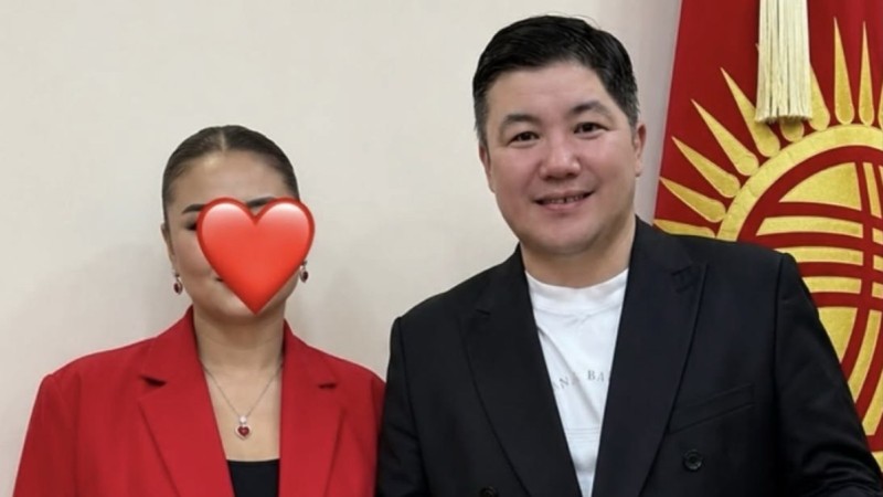Желіде Мөлдір Мұқан мен Тұрсынбек Қабатовтың бірге жүрген суреті тарады (ФОТО)