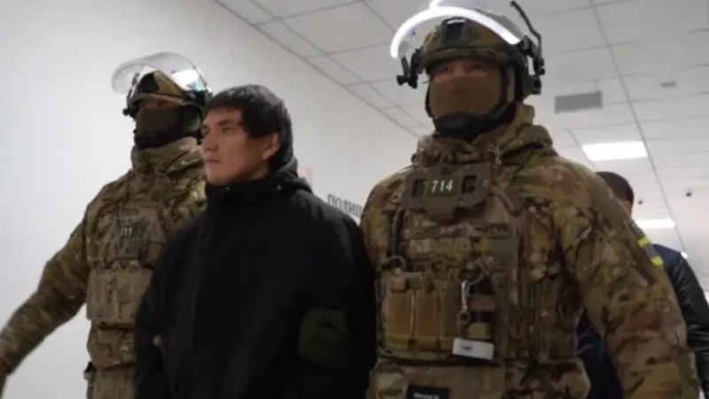 “Қайын жұртым қоқан-лоқы көрсетіп, отбасыма араласа берді”: Сұлтан Сәрсемәлиев бәрін сотта жайып салды
