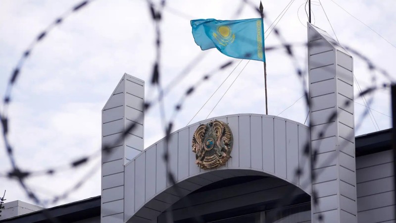 Қазақстанда 16 500 адам рақымшылыққа ілігеді - депутат