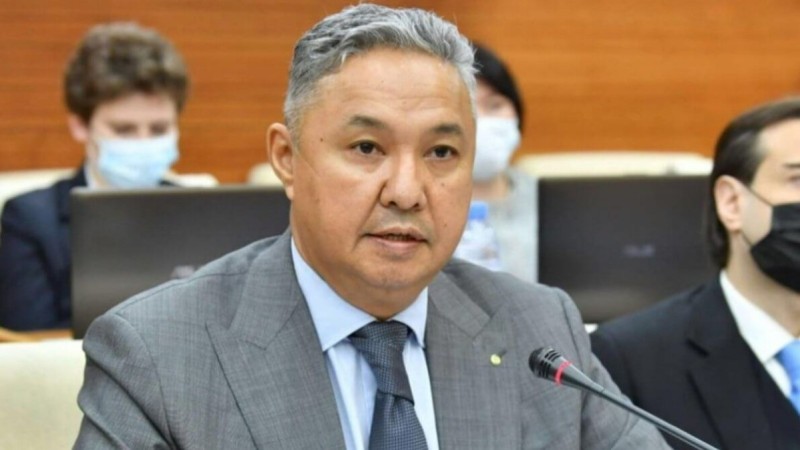 Жаздым, жаңылдым: Перуашев штрафстан деген сөзін қайтып алды