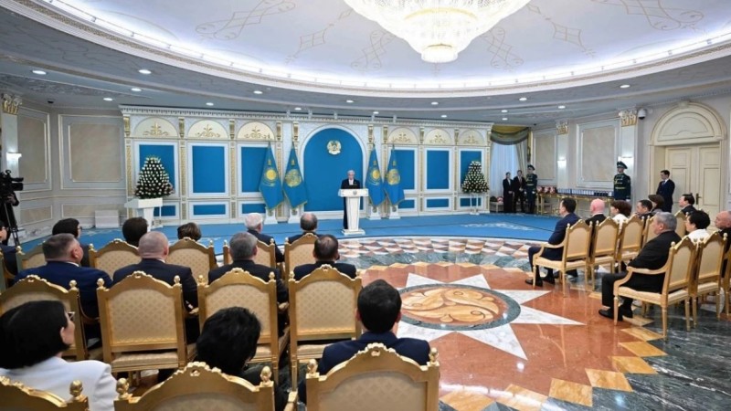 Президент Ақордада бір топ дәрігерді мерекелерімен құттықтады