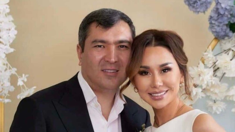“Ажырасуымызға жүргіштігі мен тоқалдары себеп”: Жұмабек Жанықұловтың экс-әйелі мәлімдеме жасады