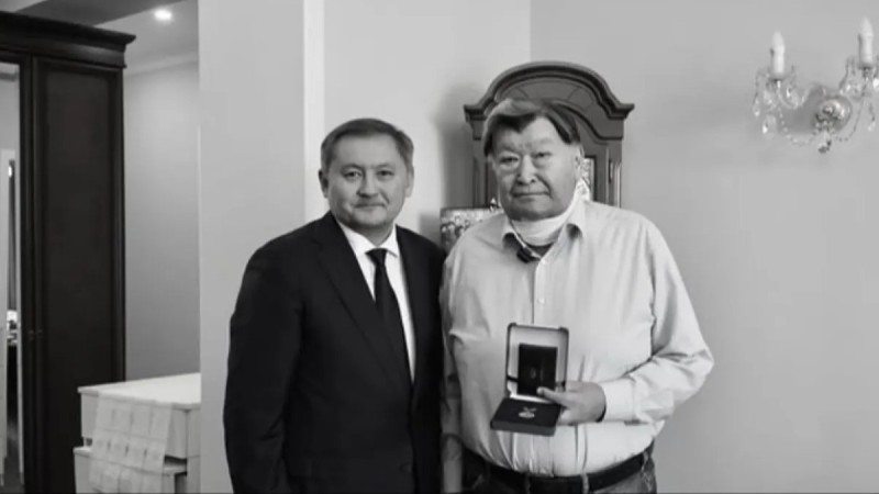 Саясат Нұрбек ғалым Қайрат Қадыржановтың отбасына көңіл айтты