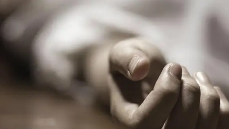 Атырауда жұбайын қызының көз алдында пышақтап өлтірген ер адамға үкім шықты