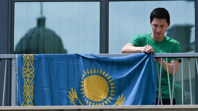Қазақстандықтарға туды балконға ілуге рұқсат берілді
