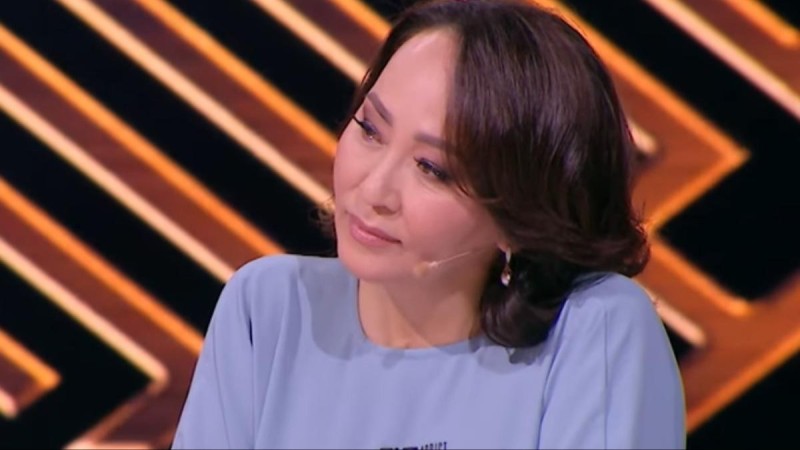 Айгүл Иманбаева марқұм әкесі туралы жан тебірентерлік жазба жариялады (ВИДЕО)