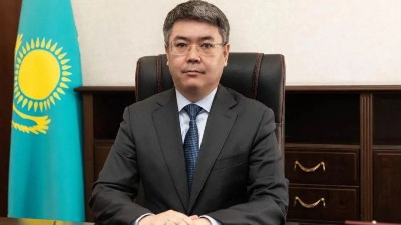 Атырау облысының әкімі қызметінен кетті
