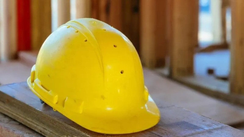Өскеменде өндірісте қосымша жұмыс істеп жүрген жасөспірім қолынан айырылды