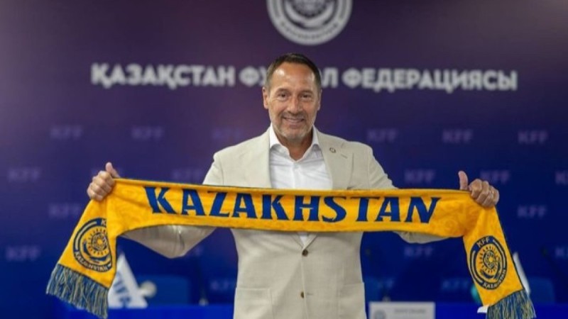 Қазақстан футбол құрамасын енді жаңа бапкер жаттықтырады
