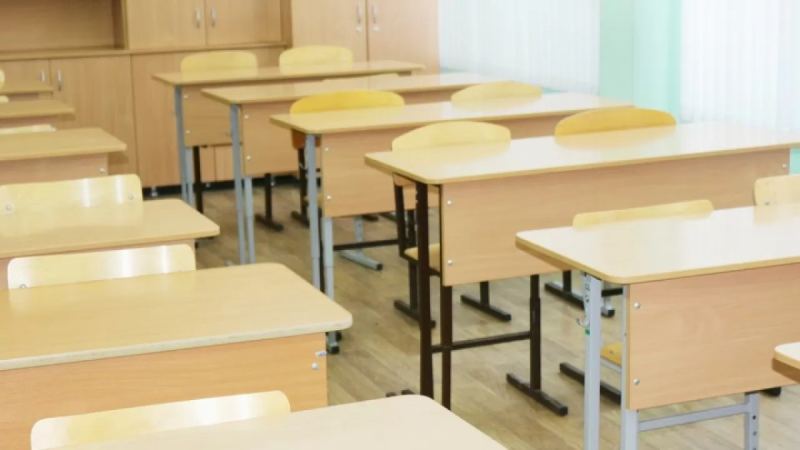 “10-сынып көбейту кестесін білмейді”: Мұғалімдер әлеуметтік желіде білім сапасына шағымдануда