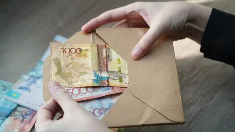 Әлеуметтік көмекті азаматтардың жағдайына қарай бөлу қажет – әлеуметтанушы