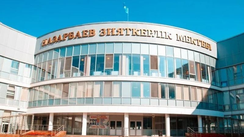 Ақтауда Назарбаев мектебінің оқушылары мұғалімді ішімдік ішті деп айыптады