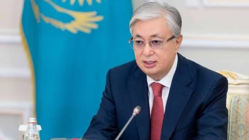 Тоқаев Каспийдегі қайғылы оқиғадан қаза тапқан әскери қызметшілердің жақындарына көңіл айтты