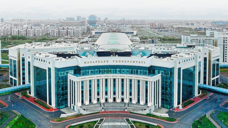 Nazarbayev University жасанды интеллектке арналған жаңа мектеп ашты: онда 2100-ден астам студент оқиды