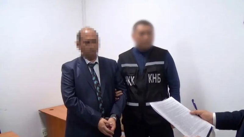 Қызылорда облысында пара алған екі судья 9 жылға сотталды