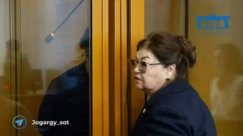 Астана соты Бишімбаевтың анасы мен бұрынғы жұбайының арасындағы дауға нүкте қойды