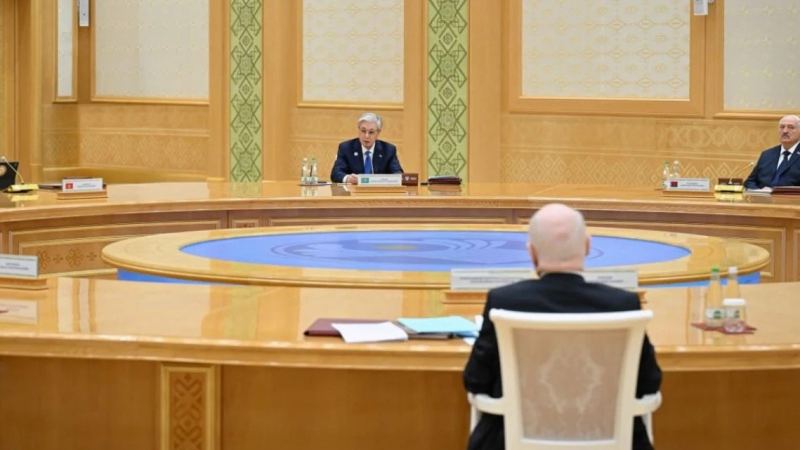 "Қазақстан өз ұстанымынан таймайды": Тоқаев ТМД отырысында мәлімдеме жасады