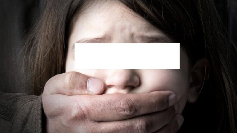 Павлодарда қос қызын зорлап, АИТВ жұқтырған өгей әкеге ауыр жаза тағайындалды