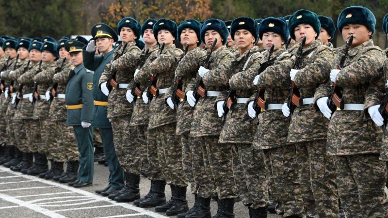 Қазақстан әскері қалай өзгереді?: Тоқаевтың бастамасымен өзгерістер талқыланды