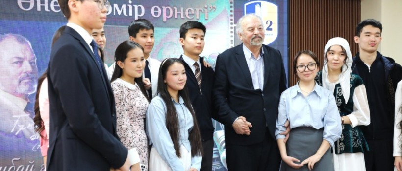 Тұңғышбай Жаманқұлов жастарды кітап оқуға, уақытты қадірлеуге шақырды