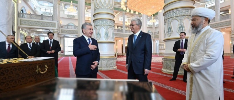 Өзбекстанның тартуы: Түркістанда жаңа мешіт бой көтерді