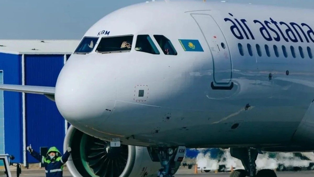 Air Astana қаза тауып, зардап шеккен сарбаздардың туыстарын тегін тасымалдайды