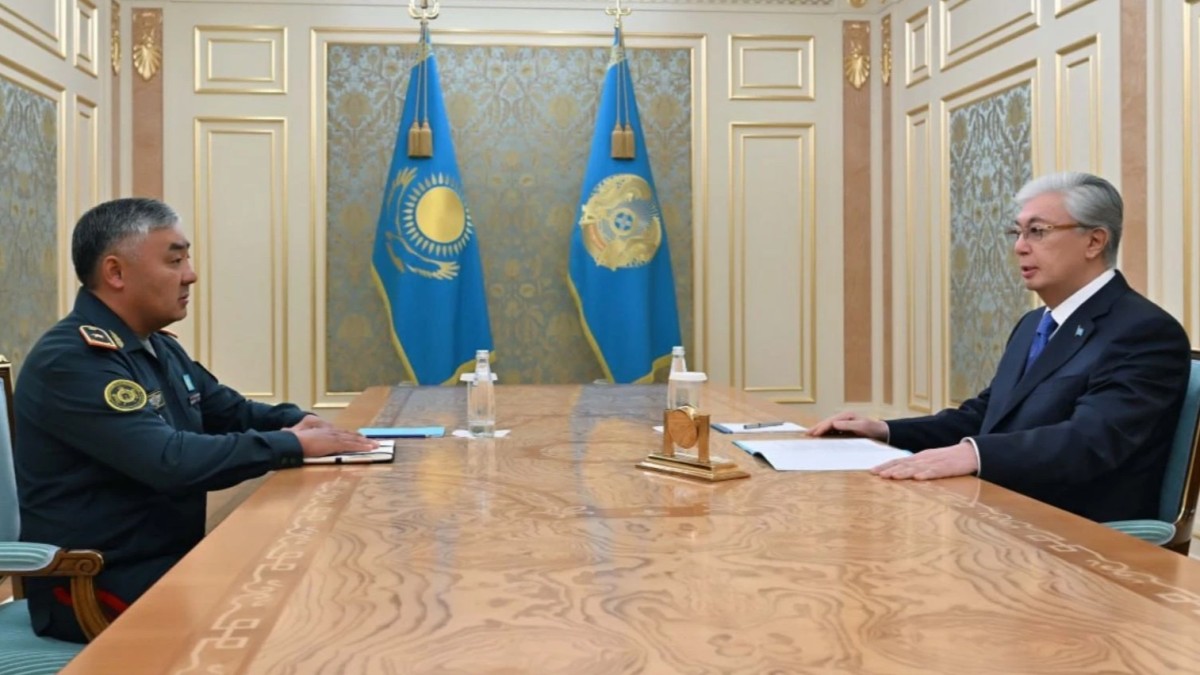 Президент жаңа қорғаныс министріне әскердегі басқару жүйесін жетілдіруді тапсырды